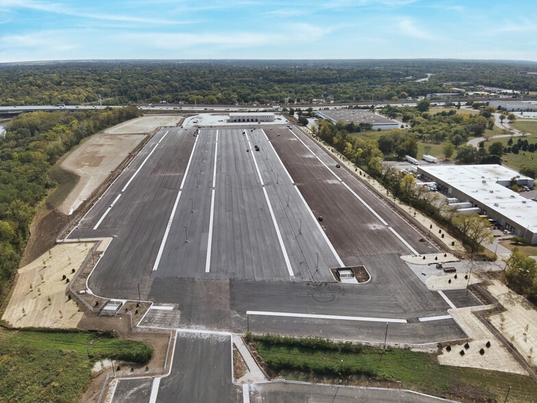 70 Airport Rd, Elgin, IL à louer - Aérien - Image 3 de 4