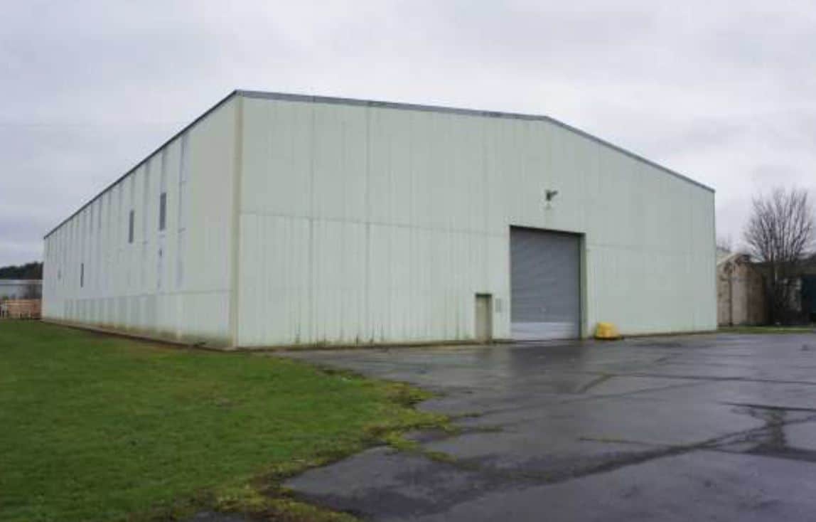 104 East Building, Chalford à vendre Photo principale- Image 1 de 2