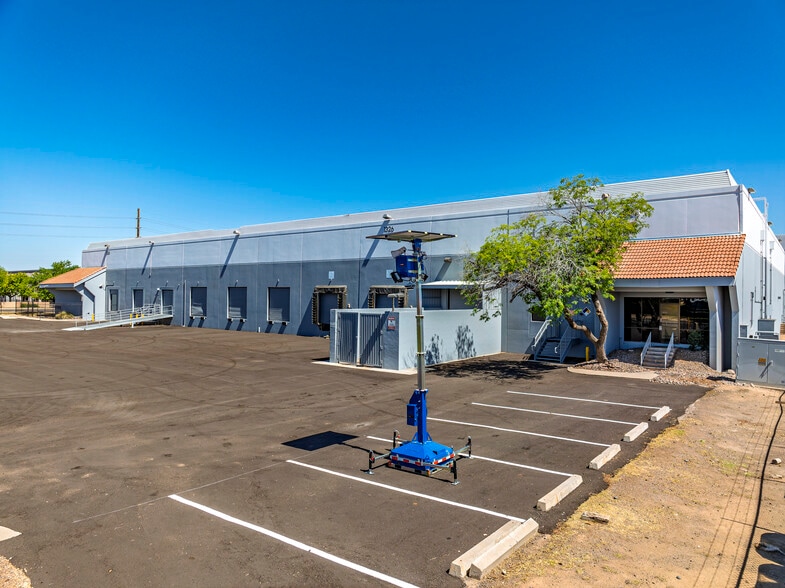 1326 W Fairmont Dr, Tempe, AZ for lease - Building Photo - Image 2 of 9