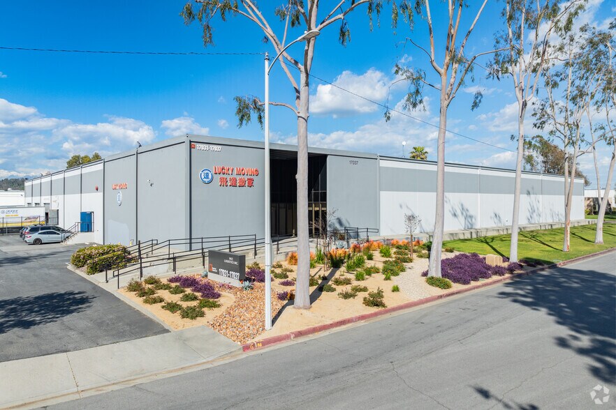 17031-17037 E Green Dr, City of Industry, CA à vendre - Photo principale - Image 1 de 16