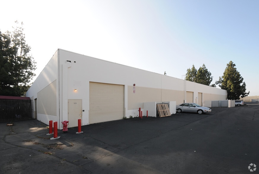 521-529 S State College Blvd, Fullerton, CA for lease - Building Photo - Image 2 of 4