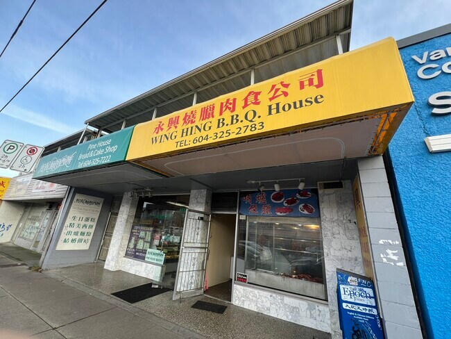 Plus de détails pour 5868-5872 Victoria Dr, Vancouver, BC - Commerce de détail à vendre