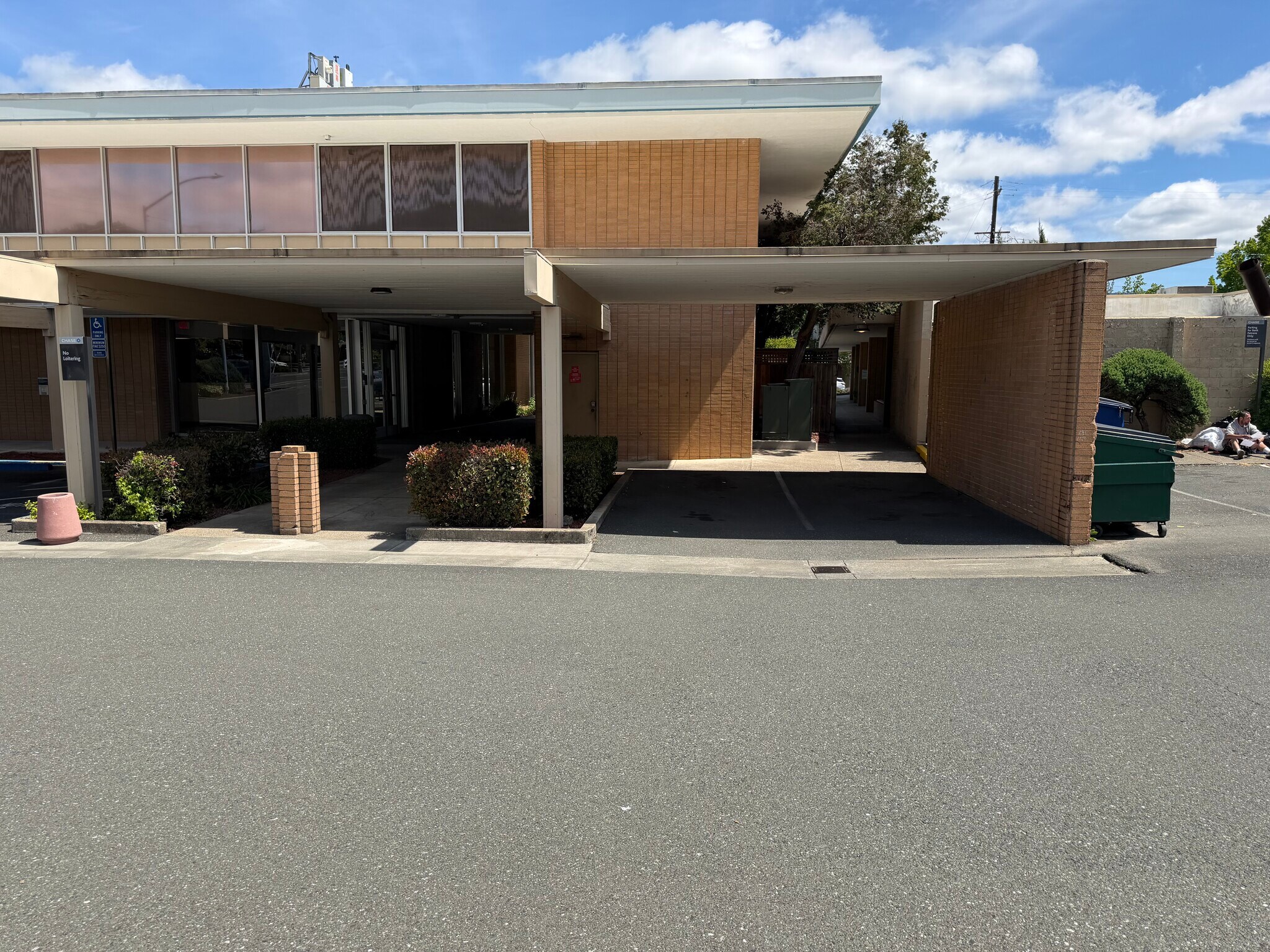 710 S State St, Ukiah, CA for lease Primary Photo- Image 1 of 6
