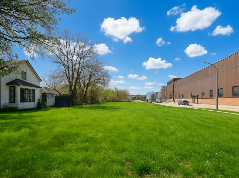 154 Robinson St, Simcoe, ON à vendre - Photo du bâtiment - Image 2 de 3