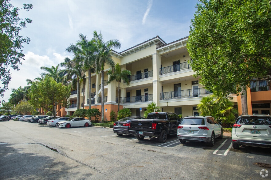 2475 Mercer Ave, West Palm Beach, FL for lease - Building Photo - Image 3 of 5