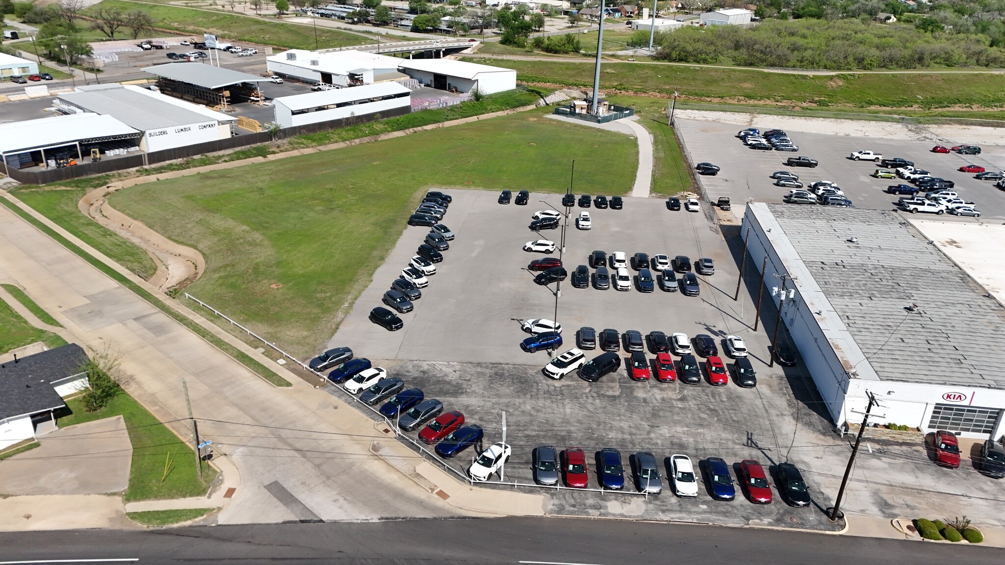 2914 Old Jacksboro Highway, Wichita Falls, TX for sale Primary Photo- Image 1 of 4