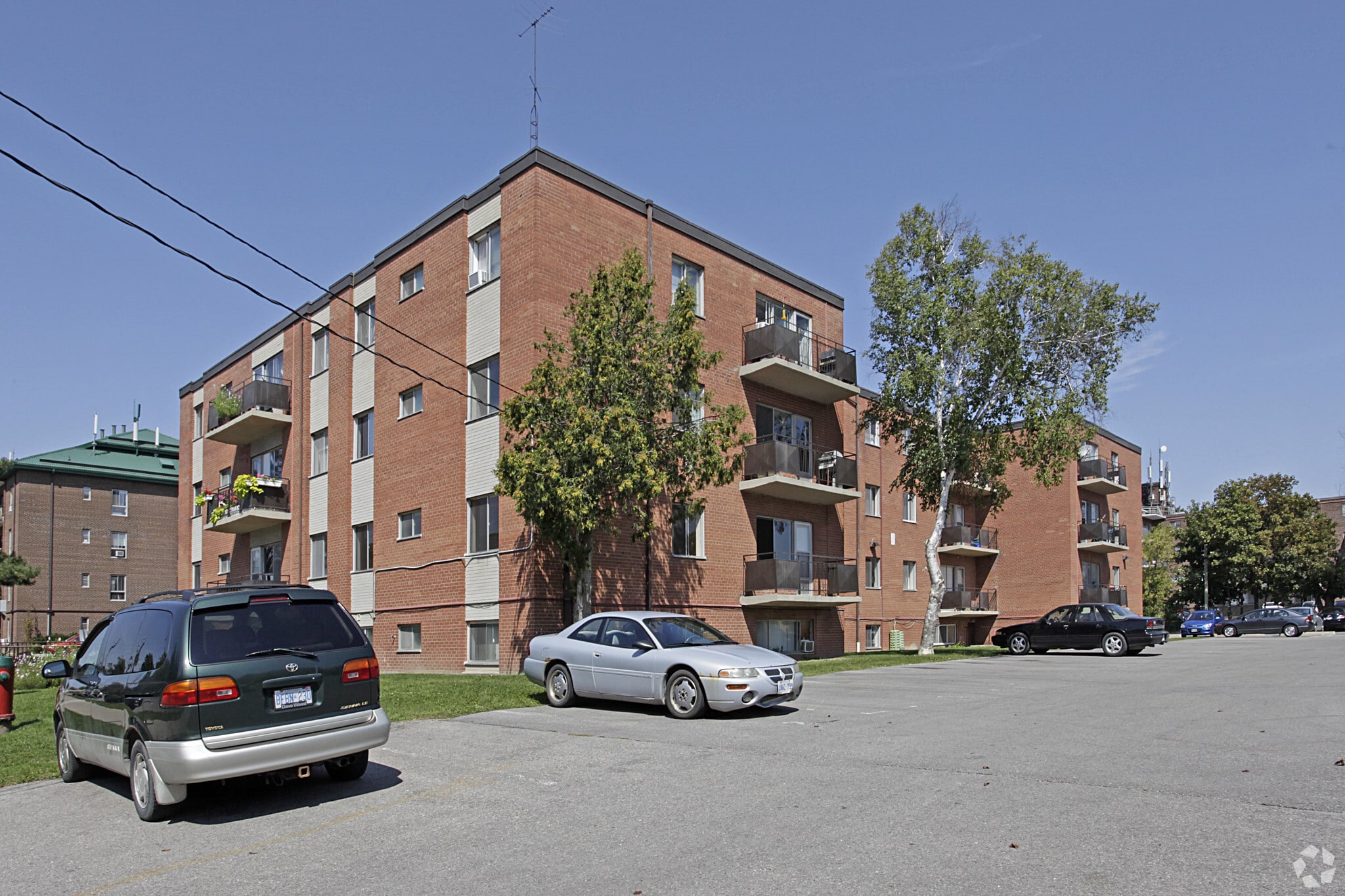 165 Colborne Ave, Richmond Hill, ON à vendre Photo du bâtiment- Image 1 de 13