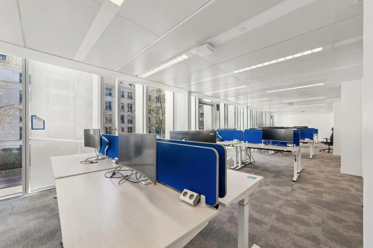 34-40 Rue Guynemer, Issy-les-Moulineaux for lease Interior Photo- Image 1 of 2