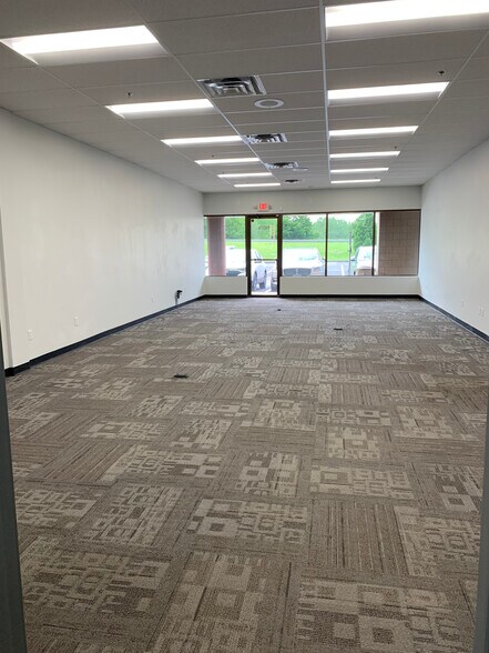 10976-11032 Cedar Lake Rd, Minnetonka, MN à louer - Photo intérieure - Image 3 de 8