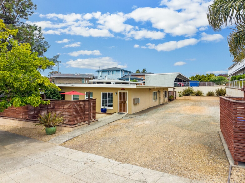 5105-5107 MacDonald Ave, Richmond, CA for sale - Building Photo - Image 3 of 36