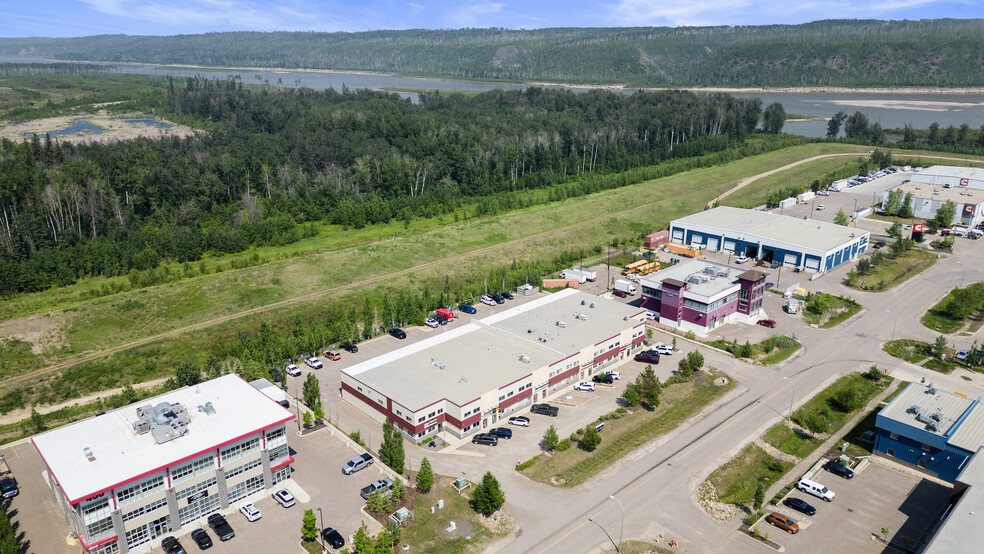 380 Taiganova Cres, Fort McMurray, AB for lease - Building Photo - Image 3 of 40