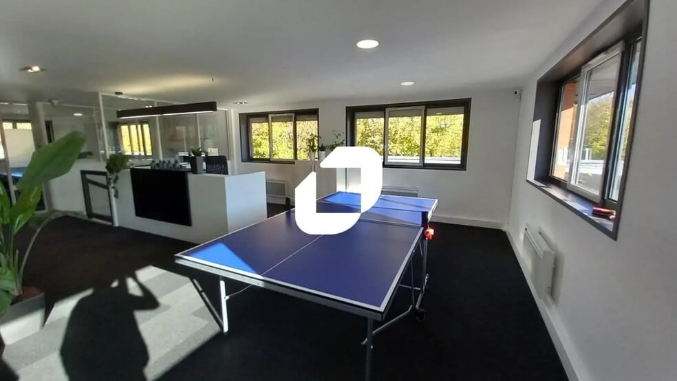 Office in VILLENEUVE-D'ASCQ for lease - Interior Photo - Image 3 of 9