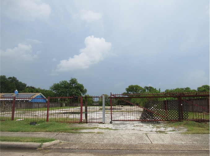 1616 W Texas Ave, Baytown, TX for sale - Building Photo - Image 2 of 3