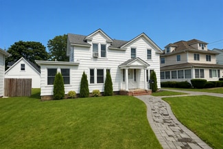 Plus de détails pour 128 N Ocean Ave, Patchogue, NY - Bureau/Médical à louer