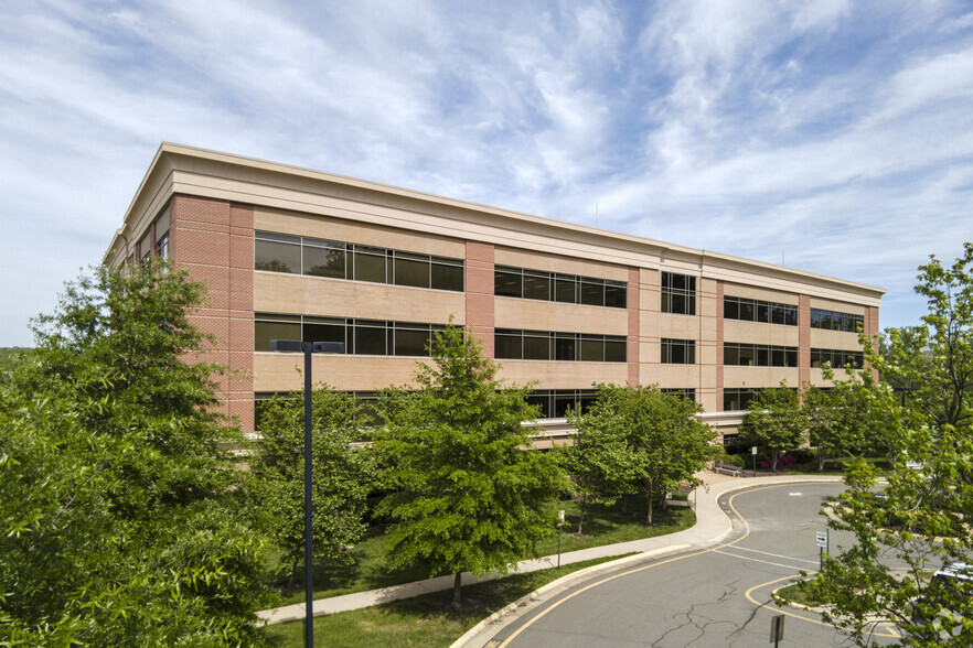 925 Corporate Dr, Stafford, VA for lease - Building Photo - Image 2 of 25