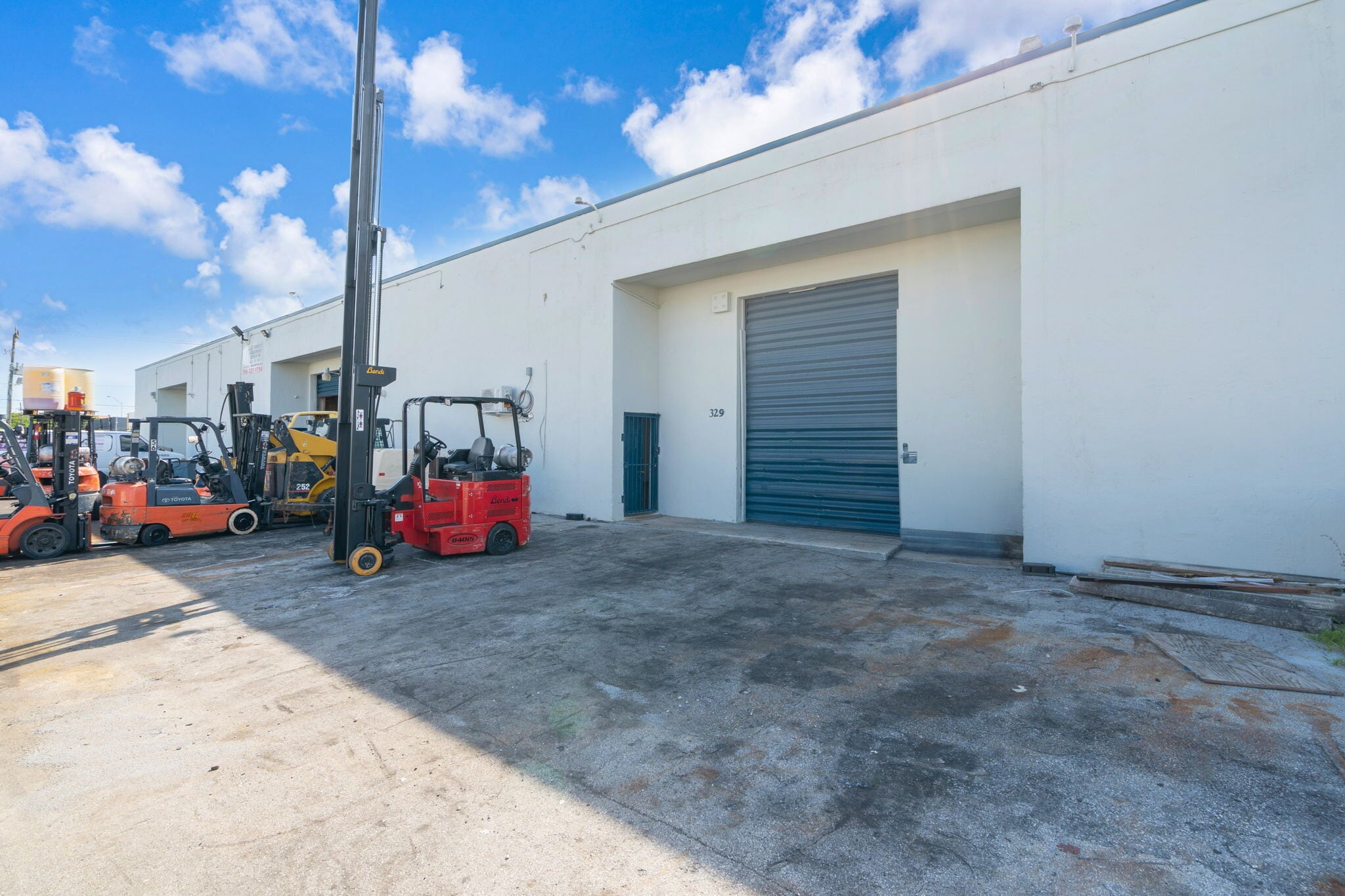 7620 W 2nd Ct, Hialeah, FL for lease Interior Photo- Image 1 of 5