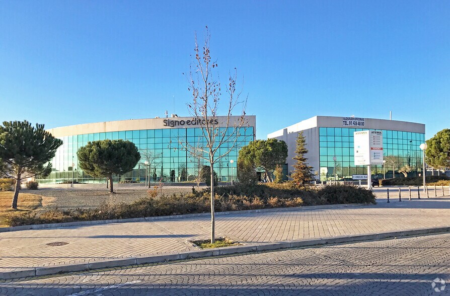Bureau dans Pozuelo de Alarcón, Madrid à louer - Photo du bâtiment - Image 1 de 1