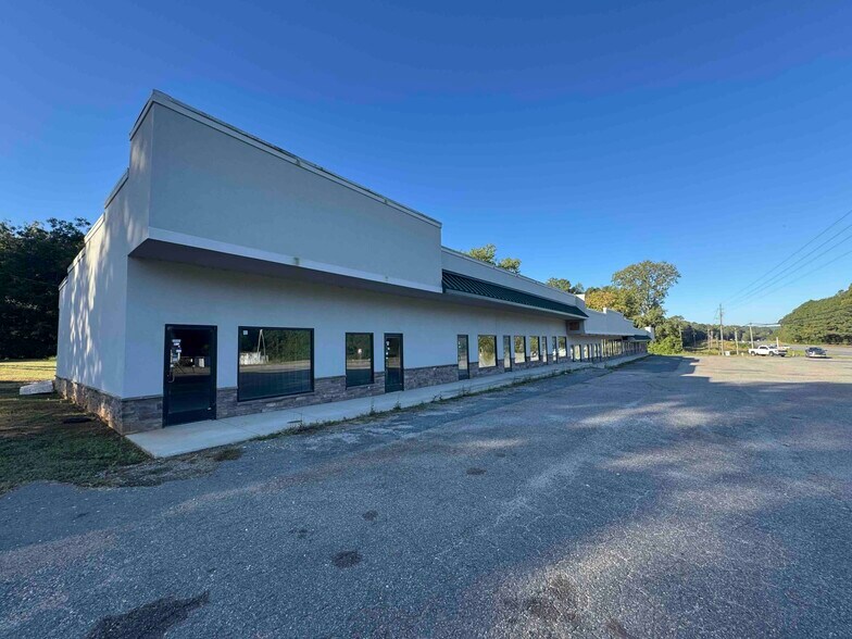 2446-2502 Us-74 Hwy E, Wadesboro, NC à louer - Photo du bâtiment - Image 2 de 4