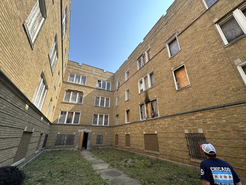 7250 S Emerald Ave, Chicago, IL for sale - Building Photo - Image 3 of 8