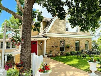 More details for 305 River St, Osceola, WI - Hospitality for Sale