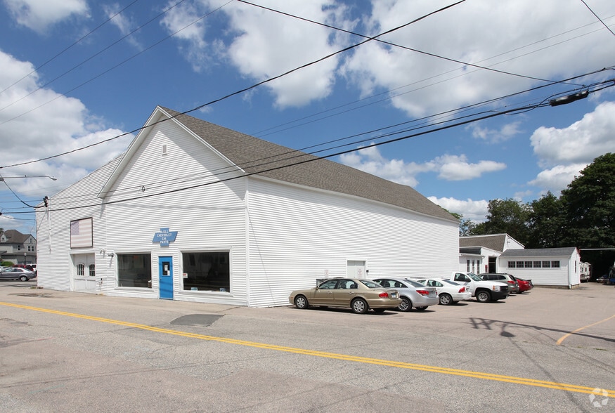 106 W Broad St, Pawcatuck, CT for sale - Primary Photo - Image 1 of 4