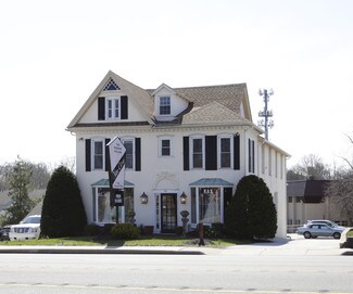 Plus de détails pour 68 E Lancaster Ave, Paoli, PA - Commerce de détail à louer