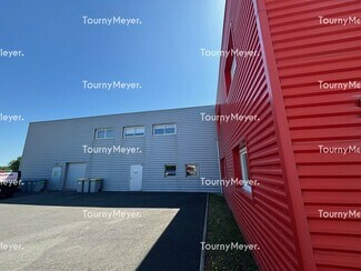 Plus de détails pour 51 Rue De L'Atlantique, Basse-Goulaine - Local d'activités à louer