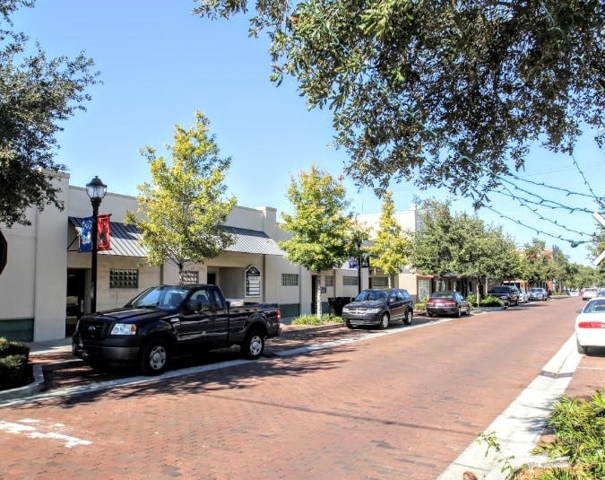 2-18 N Eustis St, Eustis, FL for lease - Building Photo - Image 2 of 5