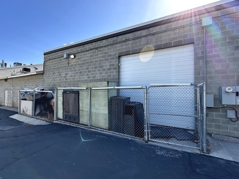 8720-8760 S 700 E, Sandy, UT for lease - Building Photo - Image 3 of 14