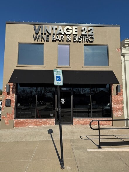 800 E Main St, Ada, OK for sale - Building Photo - Image 2 of 12