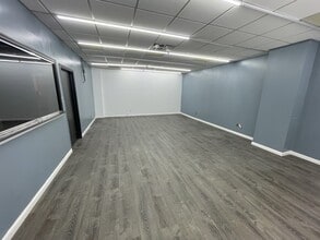 309 Denton Ave, New Hyde Park, NY for lease Building Photo- Image 1 of 7