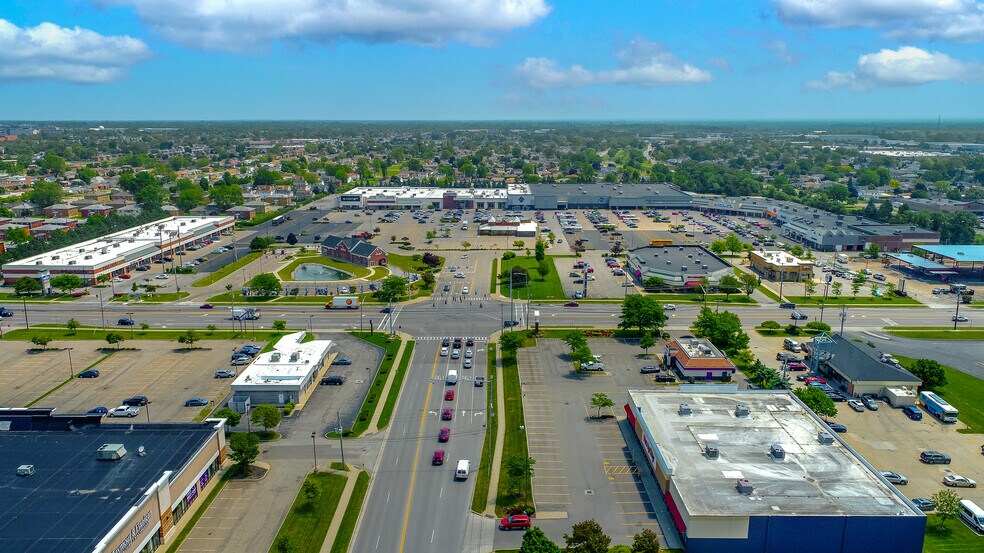 3733-3735 Union Rd, Cheektowaga, NY à louer - Aérien - Image 1 de 9