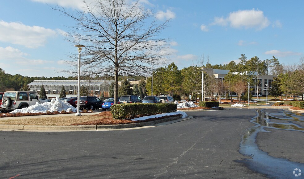 5 Laboratory Dr, Research Triangle Park, NC à louer - Photo du bâtiment - Image 2 de 12