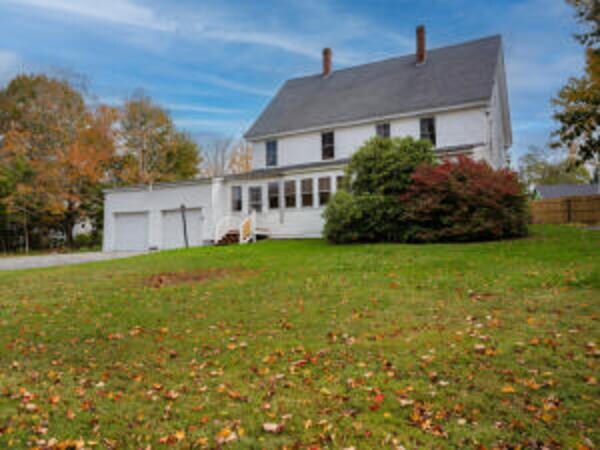 84 School St, Waldoboro, ME for sale - Primary Photo - Image 1 of 31