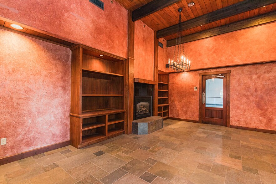 1215 W Poplar St, Walla Walla, WA à louer - Photo du bâtiment - Image 3 de 20