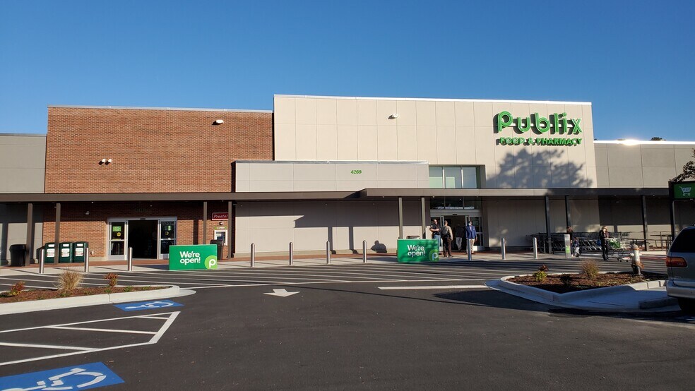 4269-4281 Roswell Rd, Marietta, GA à louer - Photo du bâtiment - Image 2 de 3