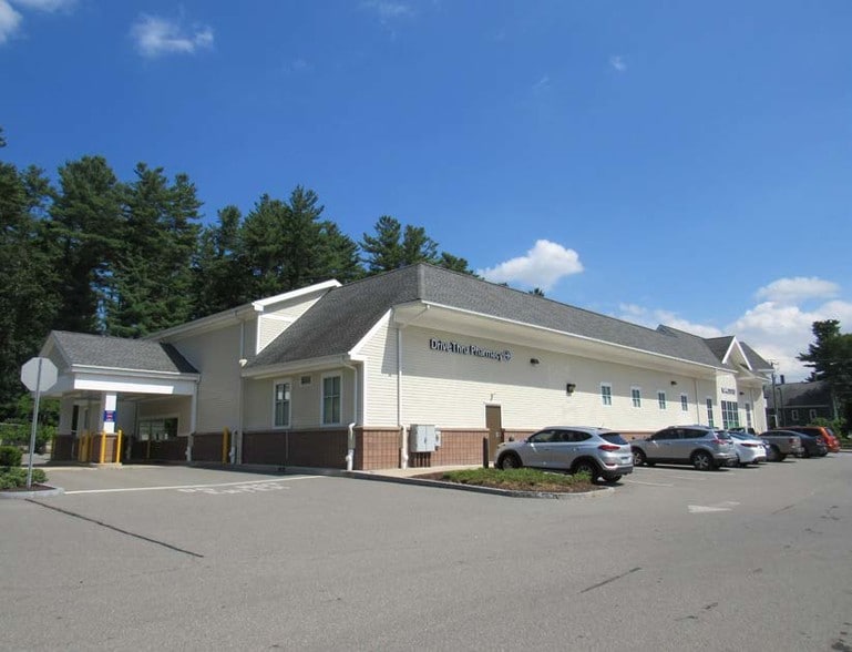 52 Rockingham Rd, Derry, NH à louer - Photo du bâtiment - Image 2 de 14