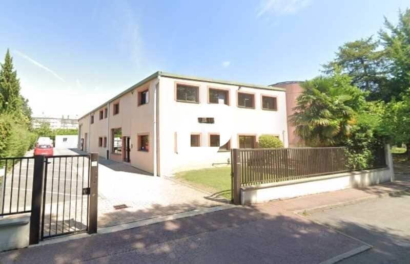 Flex in Jouy-en-Josas for sale Building Photo- Image 1 of 10