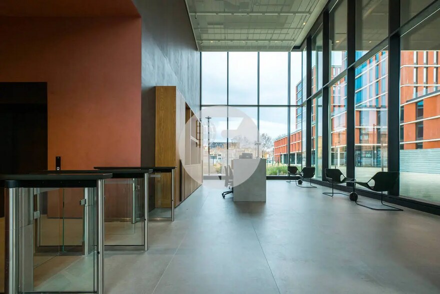 Carrer del Treball, 100, Barcelona, Barcelona for lease - Interior Photo - Image 3 of 4