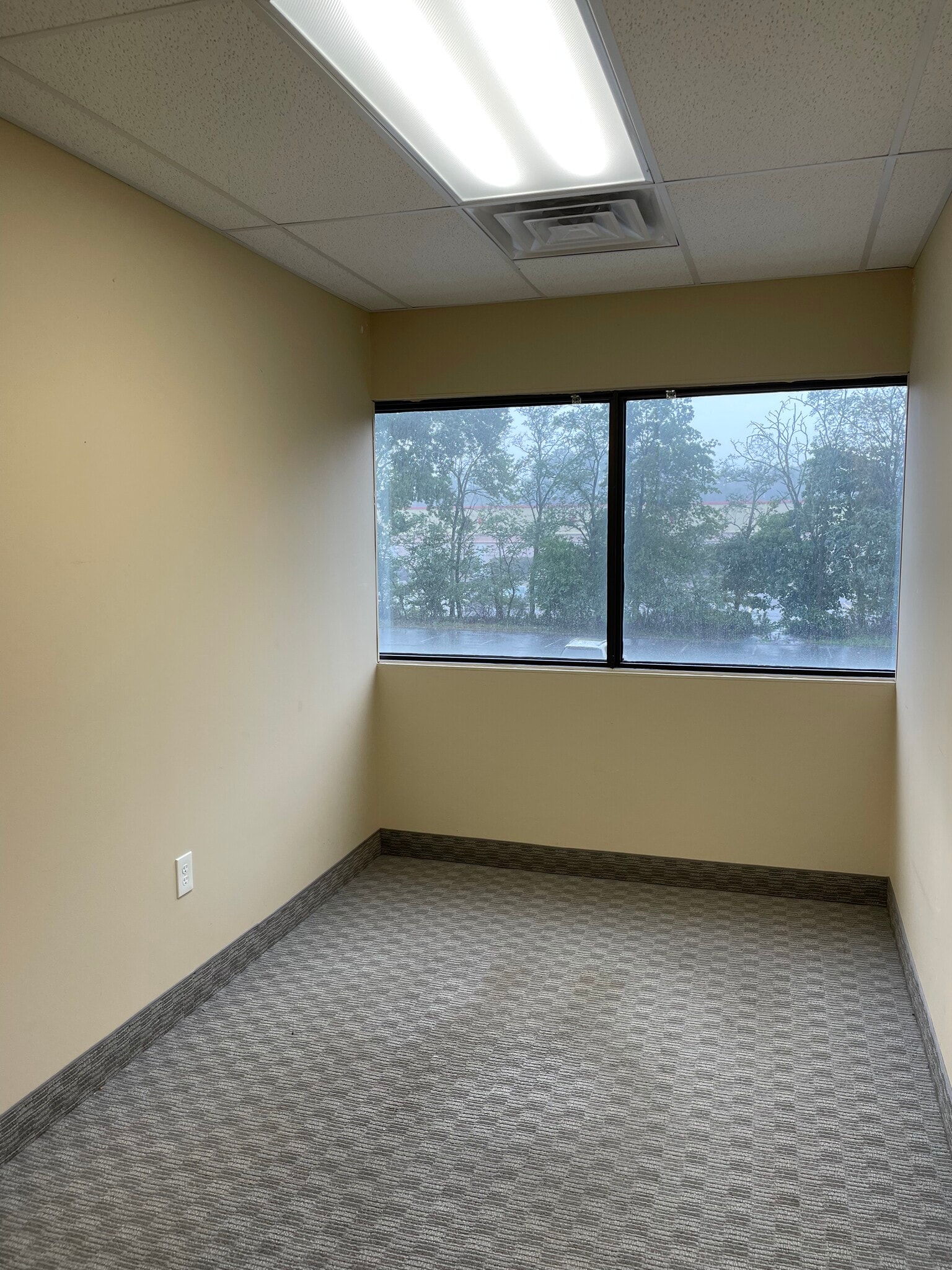 1806 State Route 35, Oakhurst, NJ for lease Building Photo- Image 1 of 5