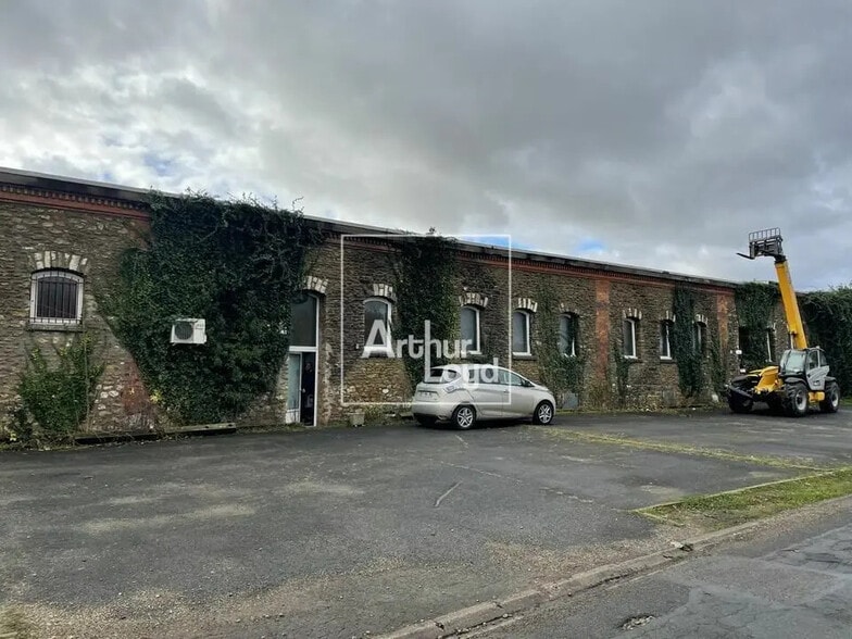 Flex in Saint-Fargeau-Ponthierry for sale - Building Photo - Image 3 of 4