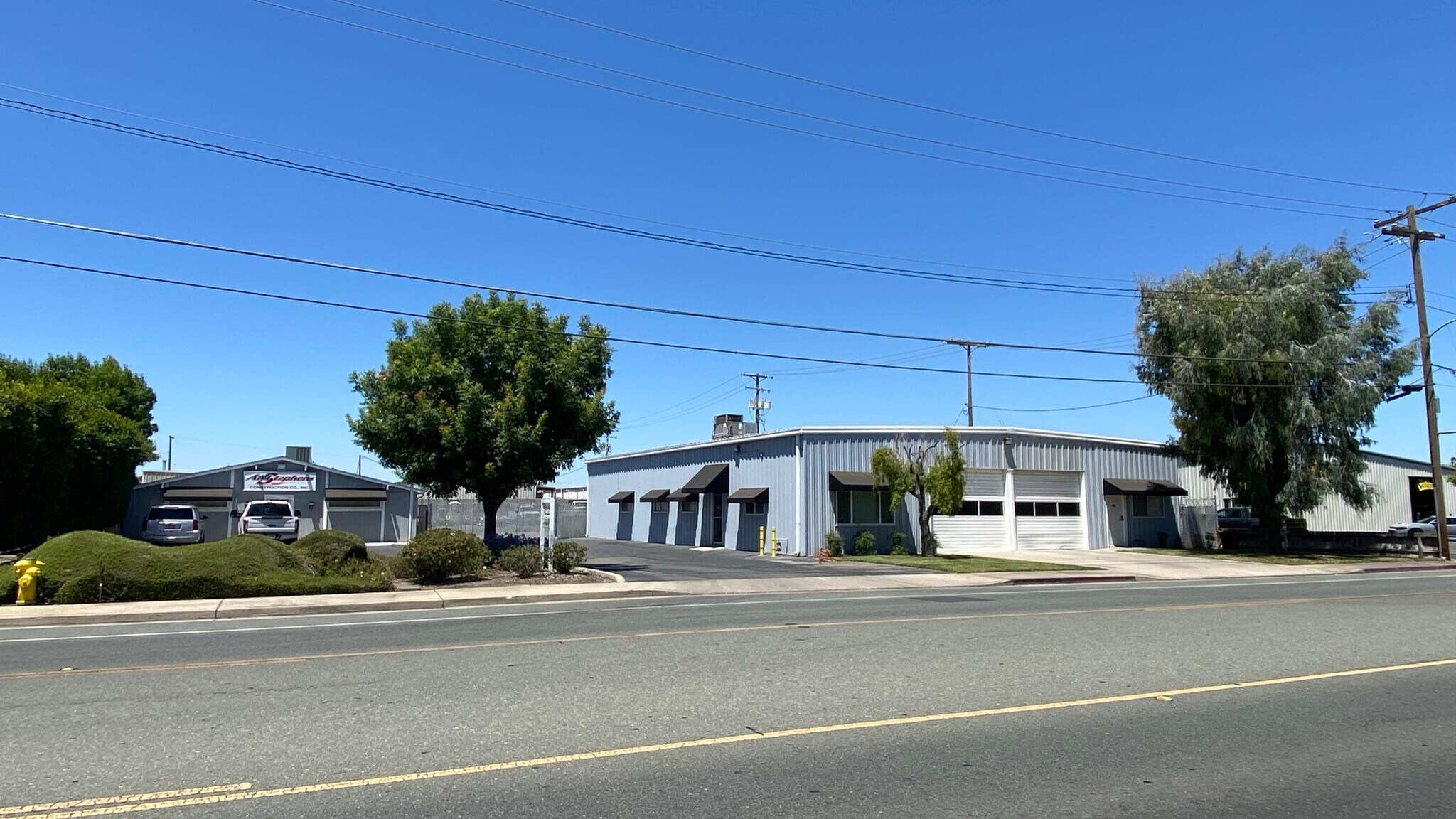 1709-1717 S Stockton St, Lodi, CA à louer Photo principale- Image 1 de 3