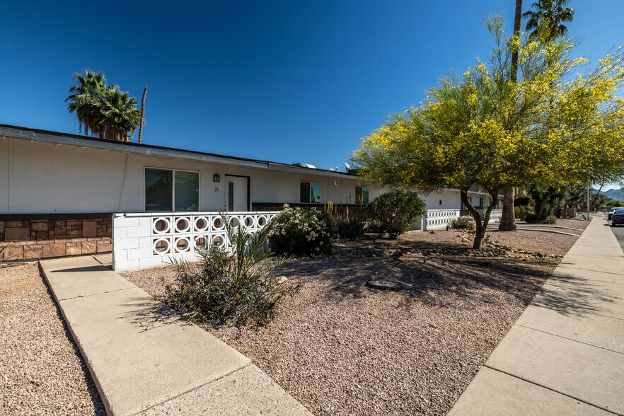 2020 W Hayward Ave, Phoenix, AZ à vendre - Photo du bâtiment - Image 2 de 6
