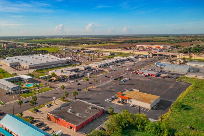 Plus de détails pour 216-410 N Ed Carey Dr, Harlingen, TX - Commerce de détail à louer