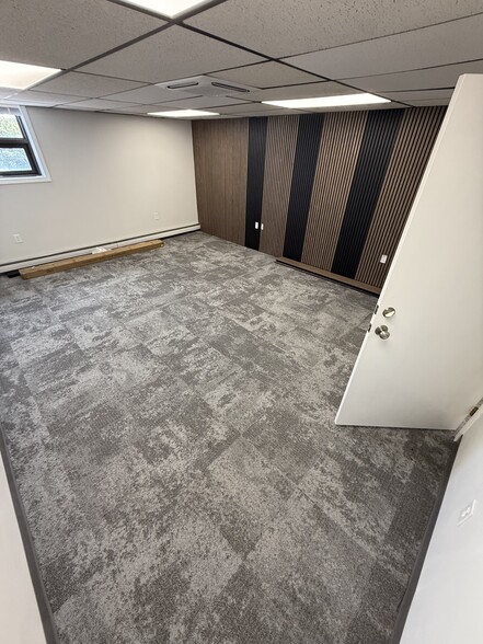 25 Commercial Dr, Wrentham, MA à louer - Photo du bâtiment - Image 2 de 7