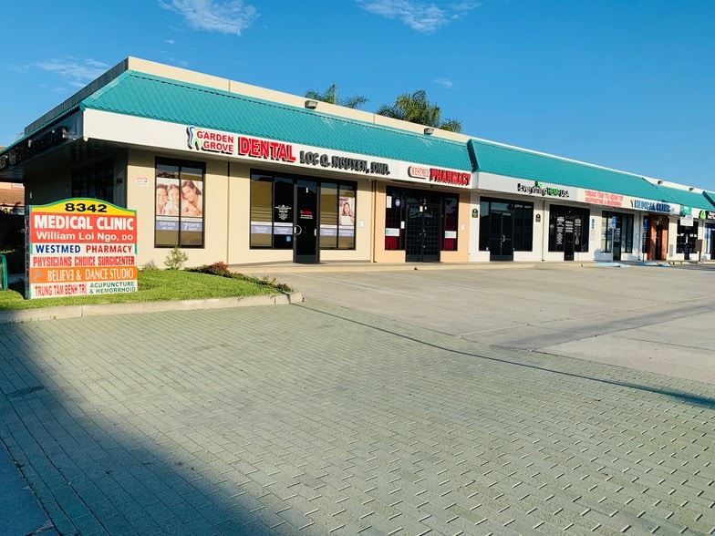 8342 Garden Grove Blvd, Garden Grove, CA for lease - Building Photo - Image 3 of 7