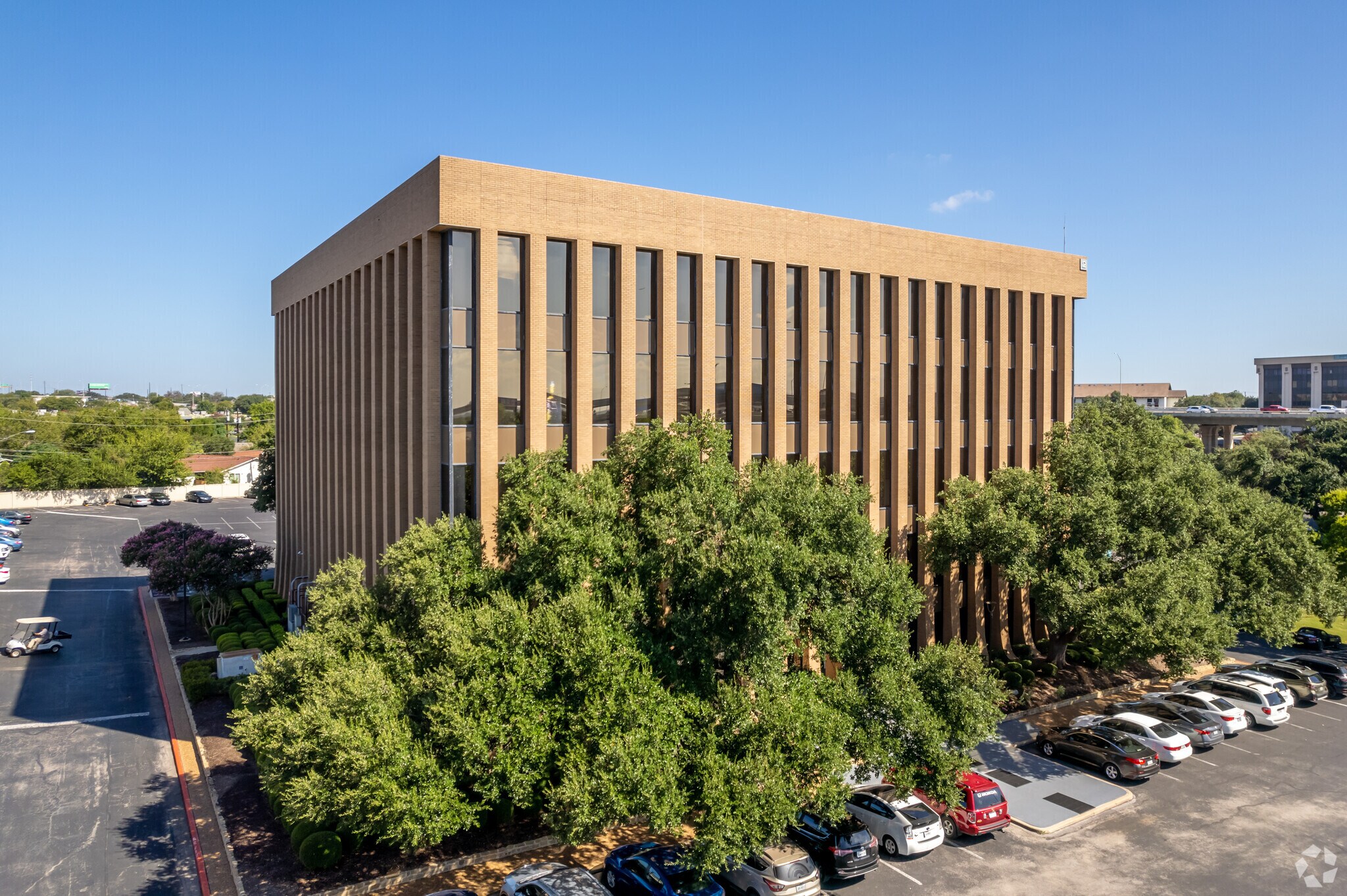 7600 Chevy Chase Dr, Austin, TX à louer Photo du bâtiment- Image 1 de 8