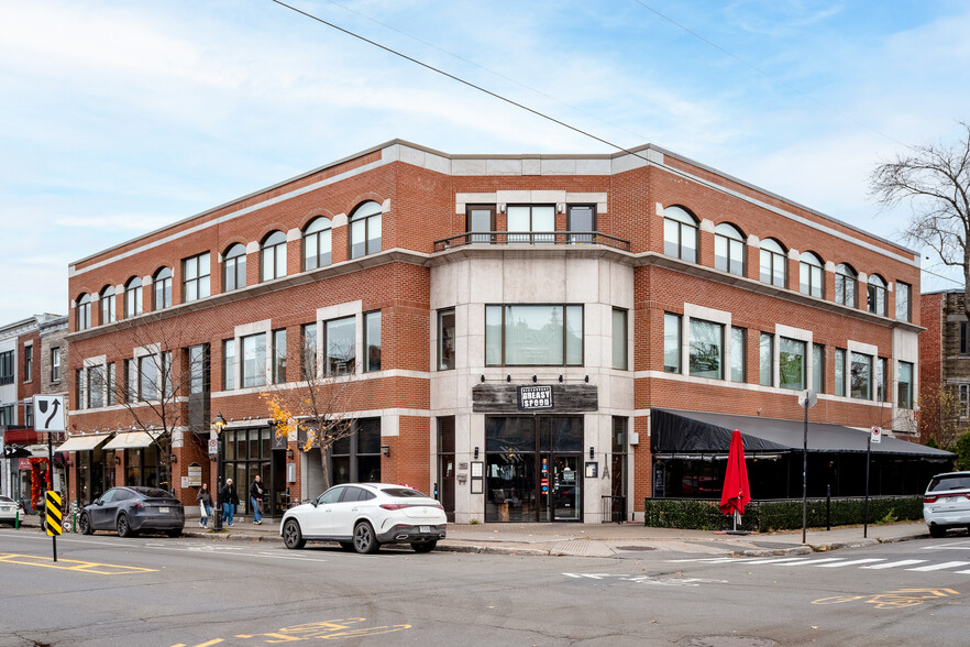 154 Av Laurier O, Montréal, QC à louer - Photo du bâtiment - Image 1 de 13