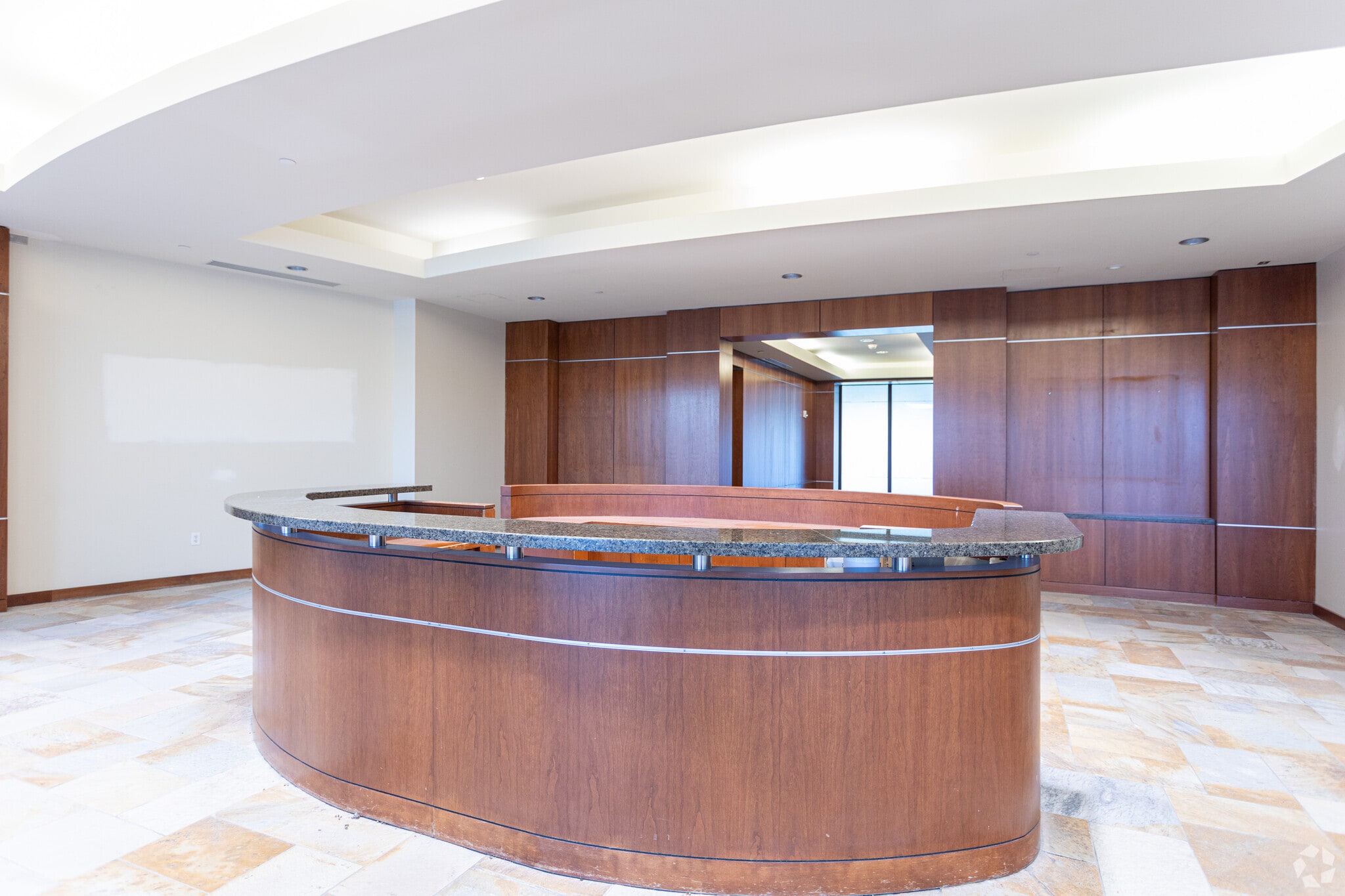 2525 Lake Park Blvd, Salt Lake City, UT for sale Interior Photo- Image 1 of 26