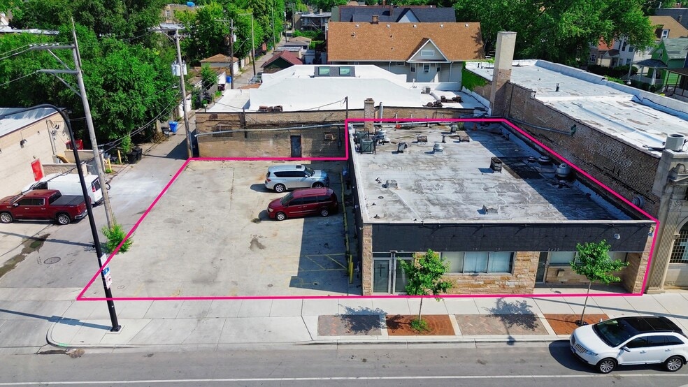 5638 W Chicago Ave, Chicago, IL for sale - Building Photo - Image 1 of 15